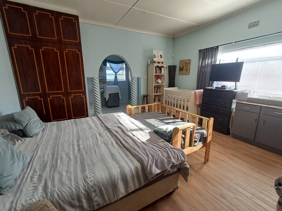4 Bedroom Property for Sale in Van Riebeeck Hoogte Eastern Cape